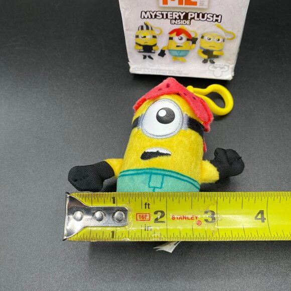 Despicable Me 3 Starfished Minion Plush Hangers Series 1 - Picture 12 of 12
